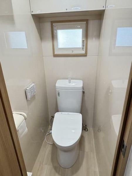 東武東上線 上板橋駅 徒歩1分 7階建 築55年のトイレ写真