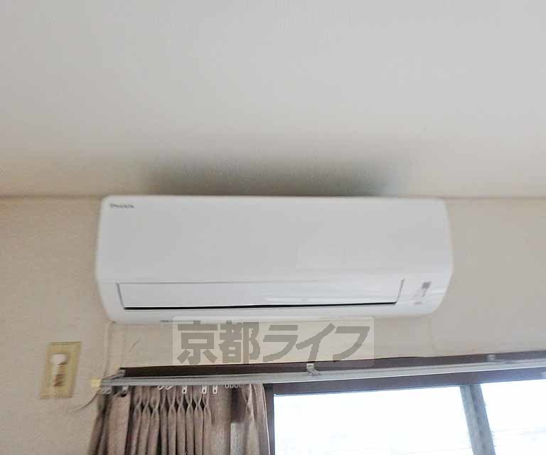 その他設備　真夏と真冬のお部屋を快適にしてくれます