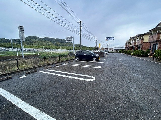 駐車場　カースペースがあります