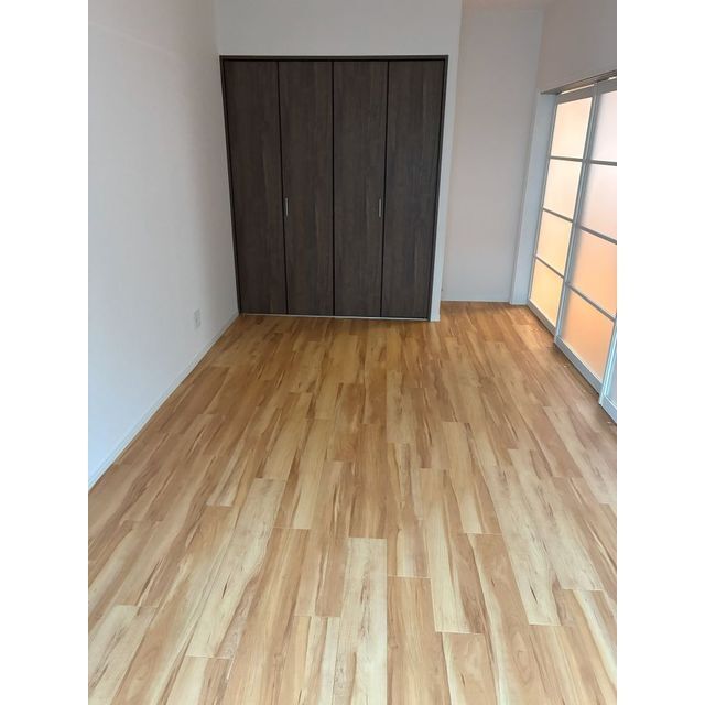 収納　洋室１０帖