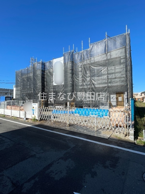 建物外観　建築中