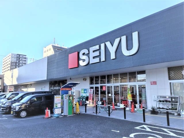 スーパー　西友草加店（スーパー）まで400m