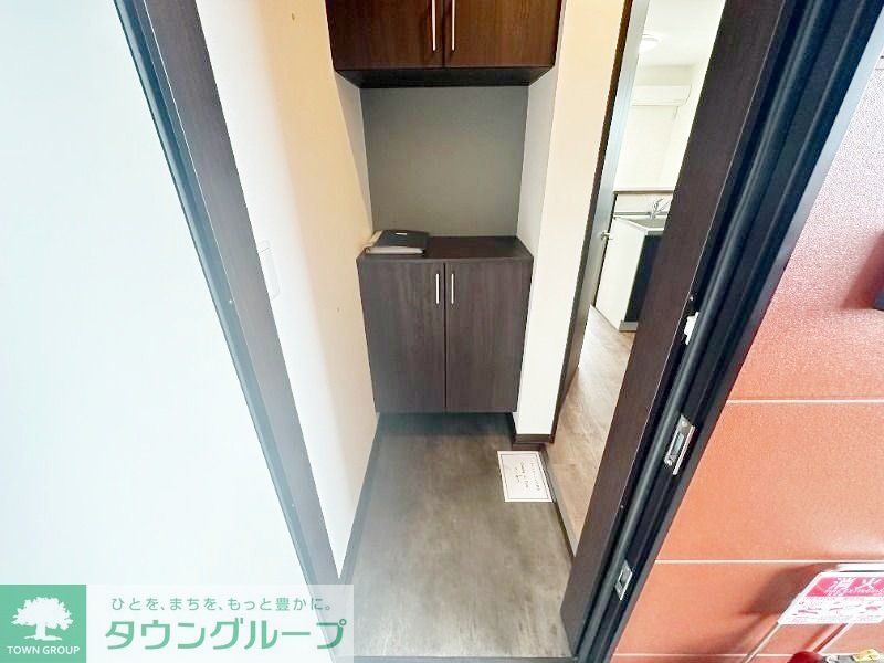玄関　お問合せはタウンハウジングまで！※現地待合わせ相談可能