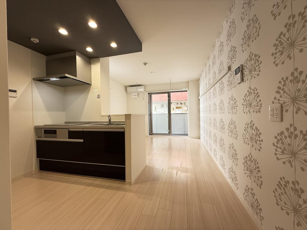 居室・リビング　角部屋2面採光のリビング！！