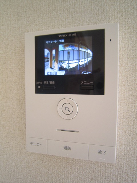 セキュリティ　●来訪者が確認できるモニターホン付き！