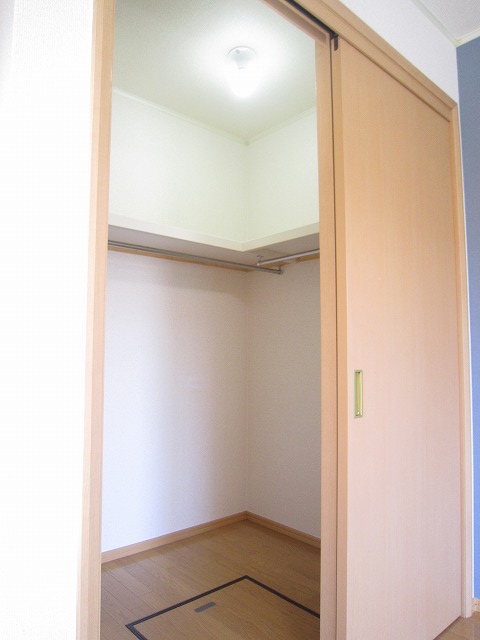 収納　●ウォークインクローゼット付きで荷物がスッキリ片付きます！