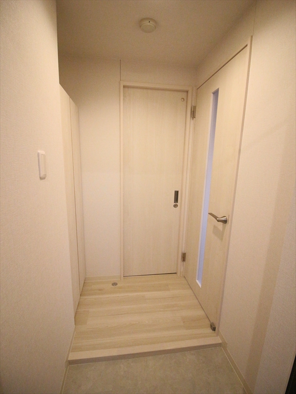 玄関　玄関・シューズボックス（写真は301）