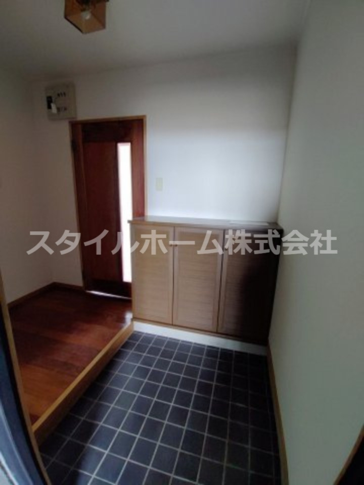 玄関　シンプルで使いやすい玄関です