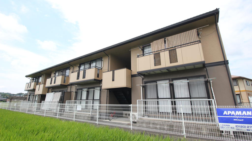 建物外観　2階建てアパートです！