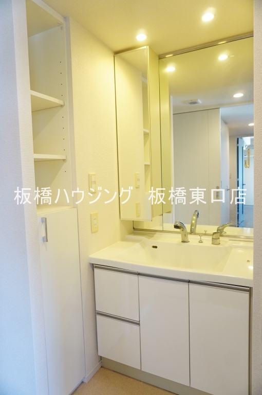 洗面設備　独立洗面台