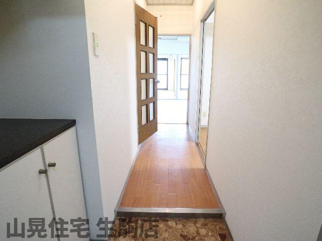 玄関　落ち着いた玄関です