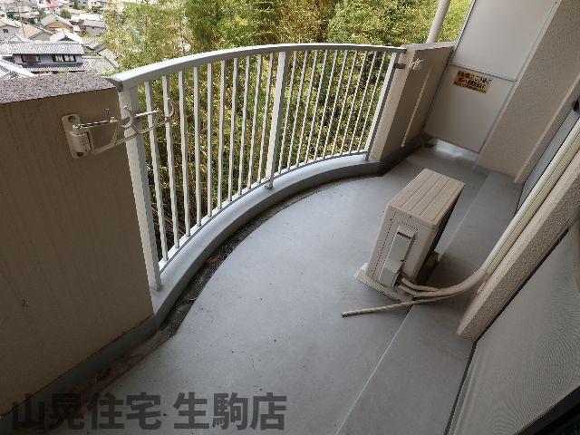 バルコニー　陽当たり良好なバルコニーです