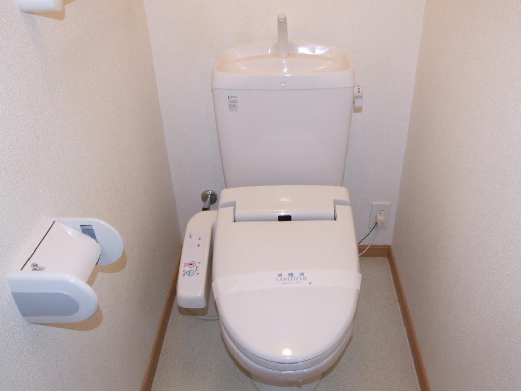 トイレ　ウォシュレット完備！