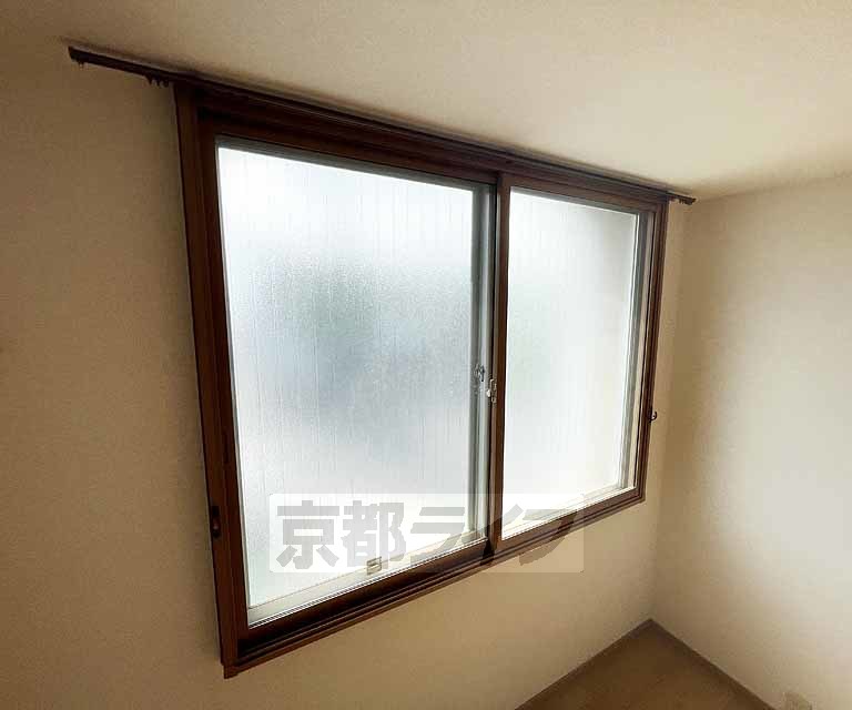 バルコニー　大きな窓