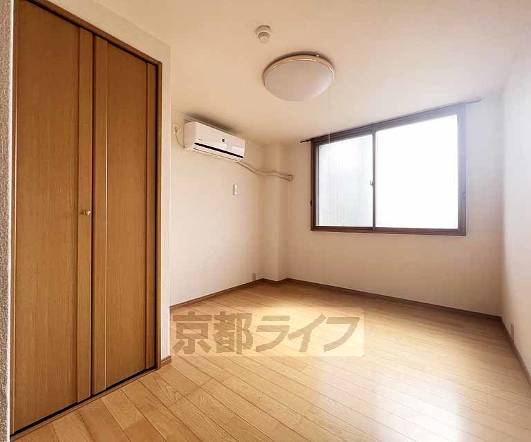 居室・リビング　明るいお部屋です