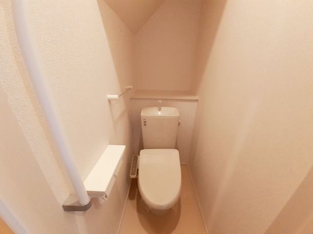 【サンリットハウスグランデ　Ｂのトイレ】