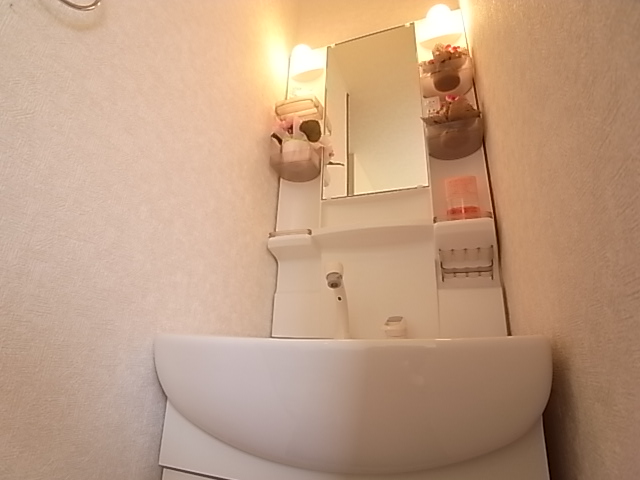 【神戸市垂水区馬場通のマンションの洗面設備】