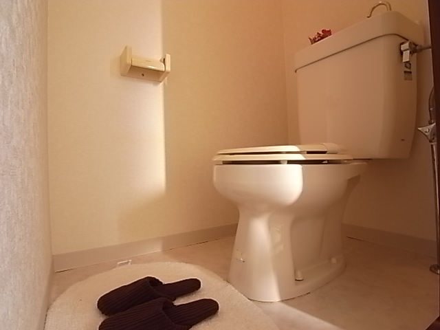 【神戸市垂水区馬場通のマンションのトイレ】