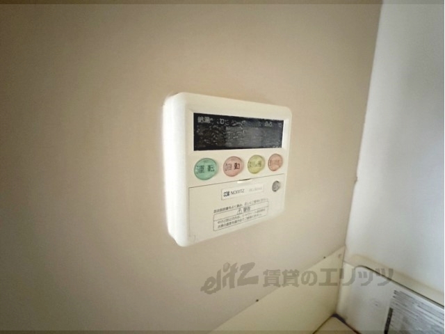 その他設備　給湯器リモコン