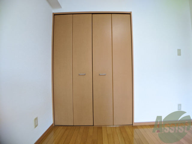 収納　洋室のクローゼット。広さは十分そうです。