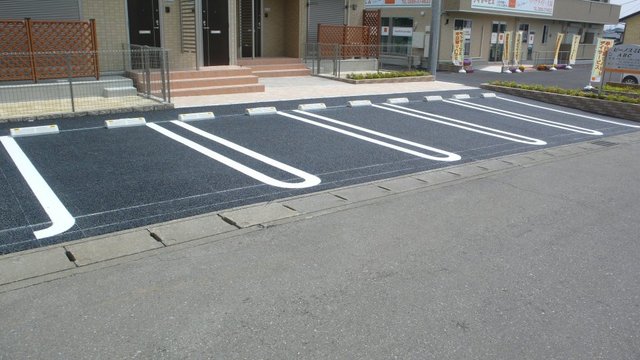 駐車場　敷地内駐車スペース