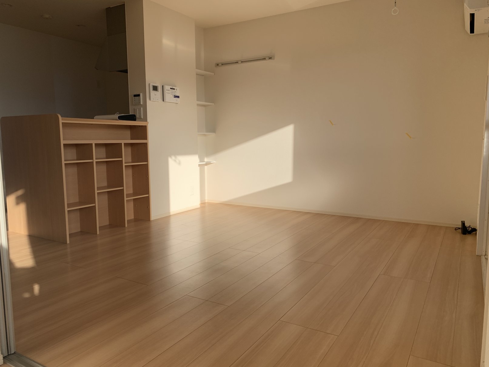 居室・リビング　南向きの明るいリビング