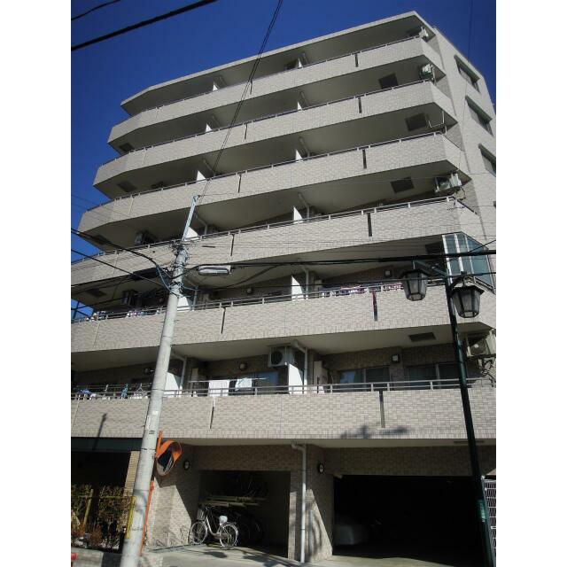 Ｄ’クラディア横浜白楽の建物外観