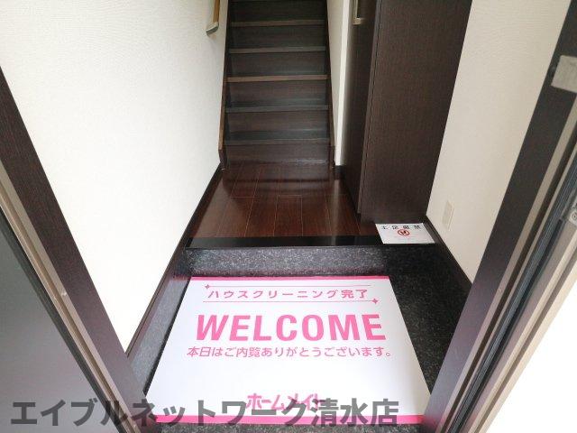 玄関　落ち着いた玄関です