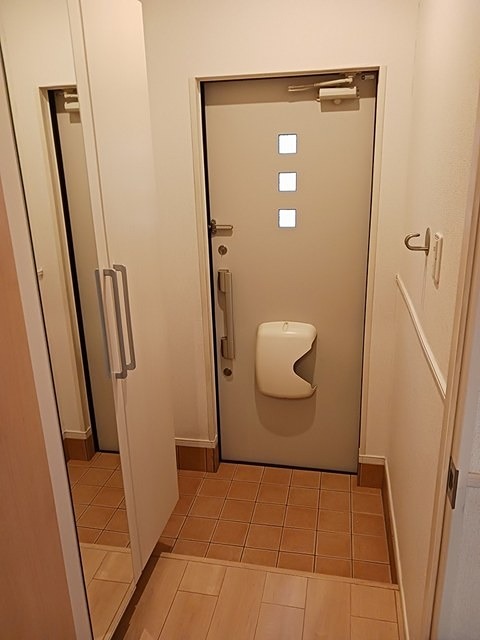 玄関　シューズボックス完備です。