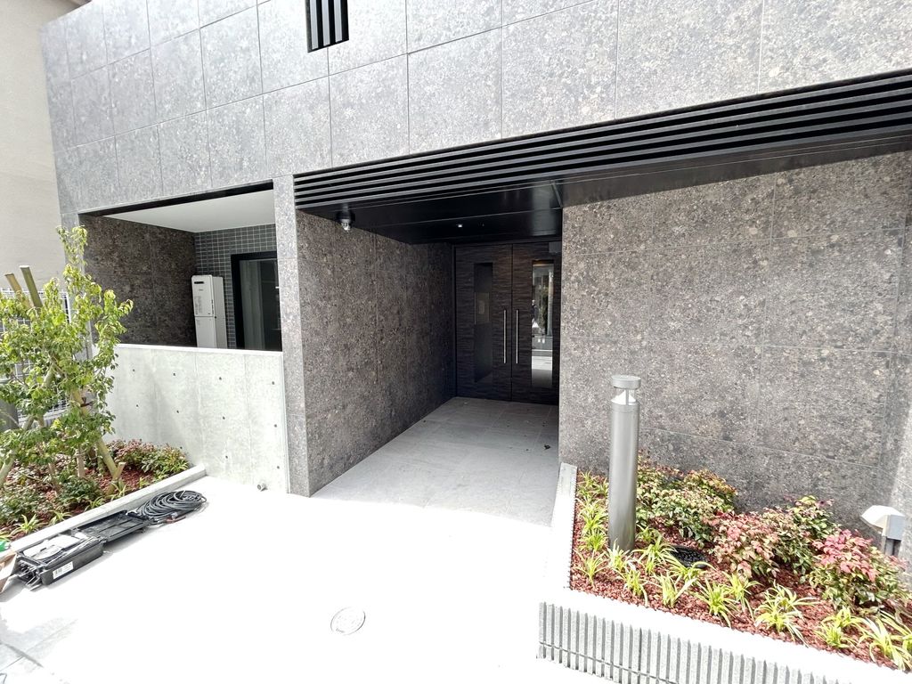 エントランス　エントランス