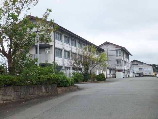 【スパークシティーの小学校】