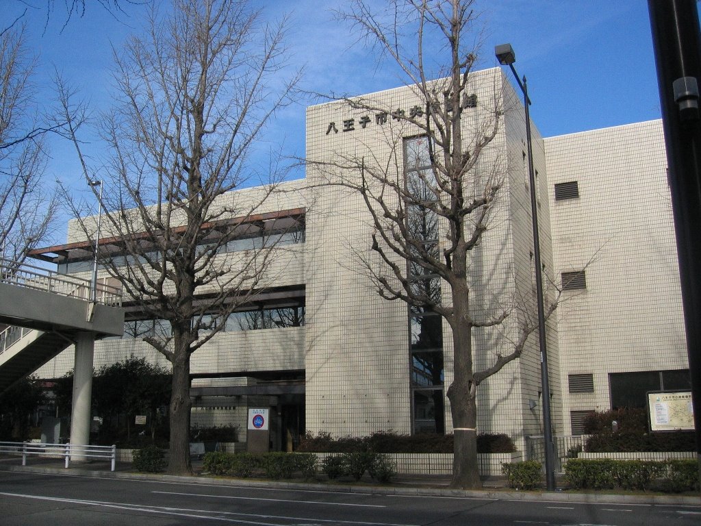 【八王子市千人町のマンションの図書館】