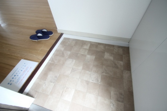 玄関　※別部屋の写真です