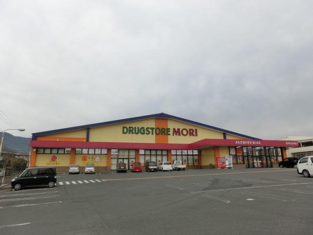 ドラックストア　ドラッグストアモリ星ケ丘店（ドラッグストア）まで216m