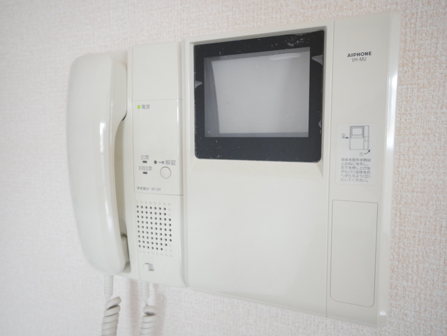 セキュリティ　★顔の見えるモニタ付インターホンで不意の来客も安心です★