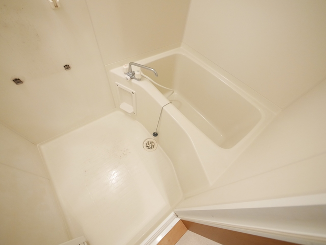 バス・シャワールーム　★落ち着いた色合いの浴室です★