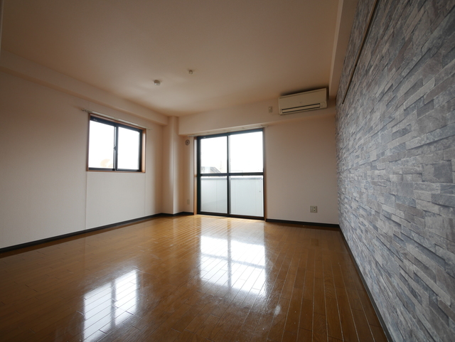 その他部屋・スペース　★フローリングのきれいなお部屋です★