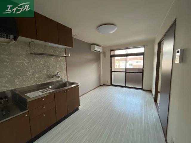 居室・リビング　リビング