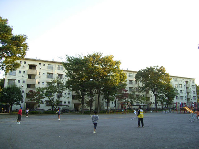 ＵＲ吉川の建物外観