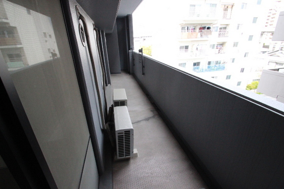 バルコニー　※別の部屋の写真です