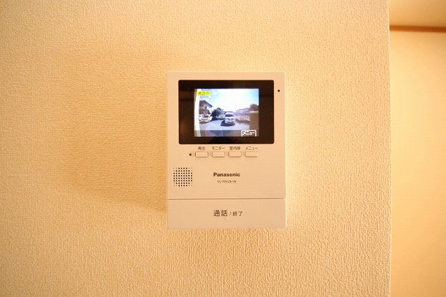 セキュリティ　モニター付きインターホン