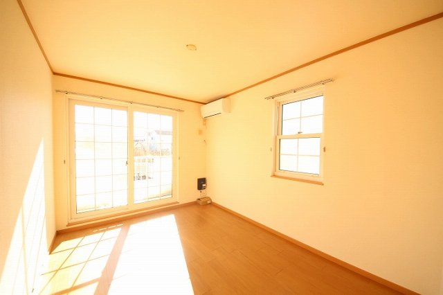 その他部屋・スペース　使い勝手のいい寝室です