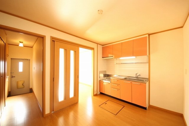 居室・リビング　ダイニングキッチンです