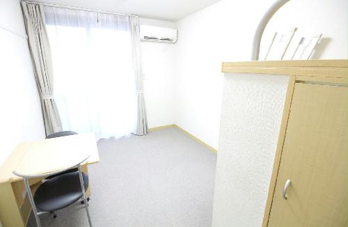 眺望　テーブルを折りたためば更にお部屋を広く使うことが出来ます♪