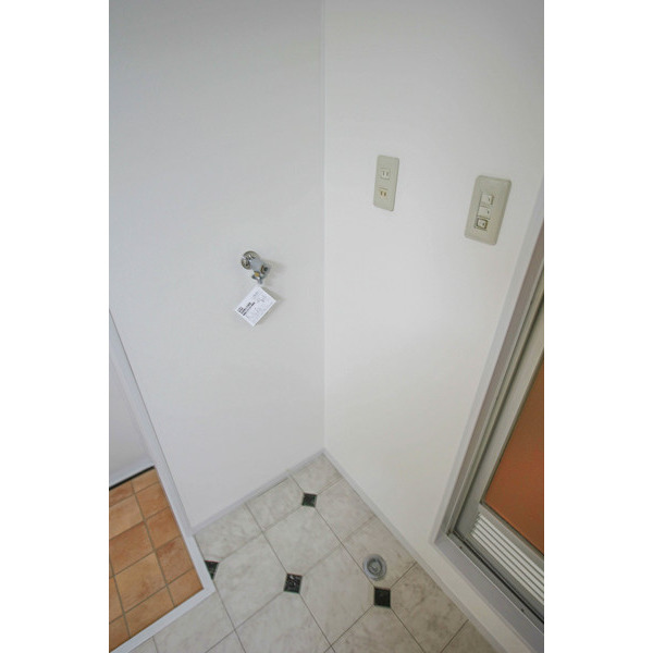 その他　同じ建物の別のお部屋