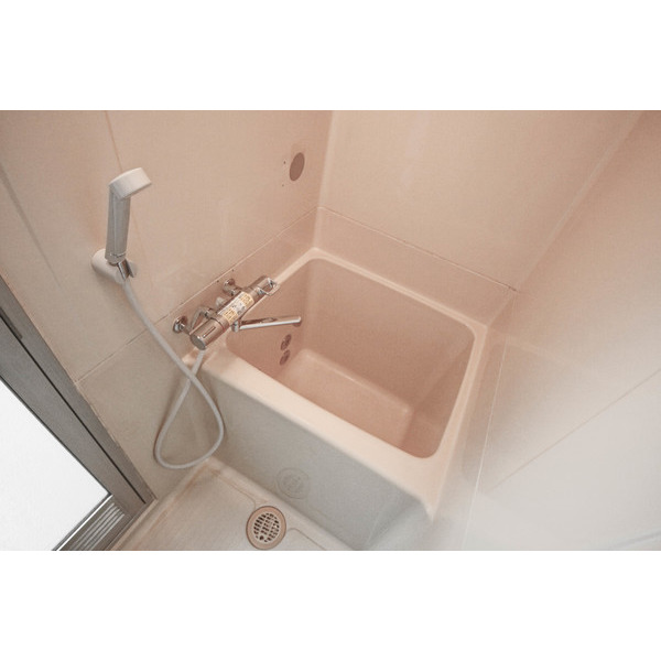 バス・シャワールーム　同じ建物の別のお部屋