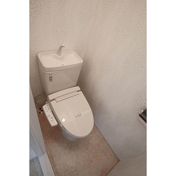 トイレ　同じ建物の別のお部屋