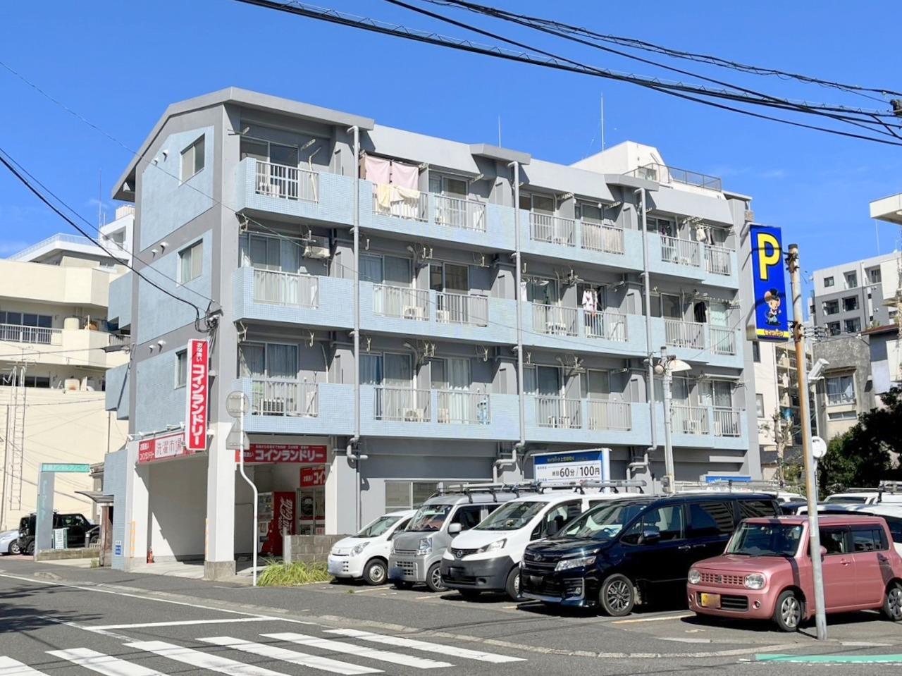 鹿児島市上荒田町のマンションの建物外観