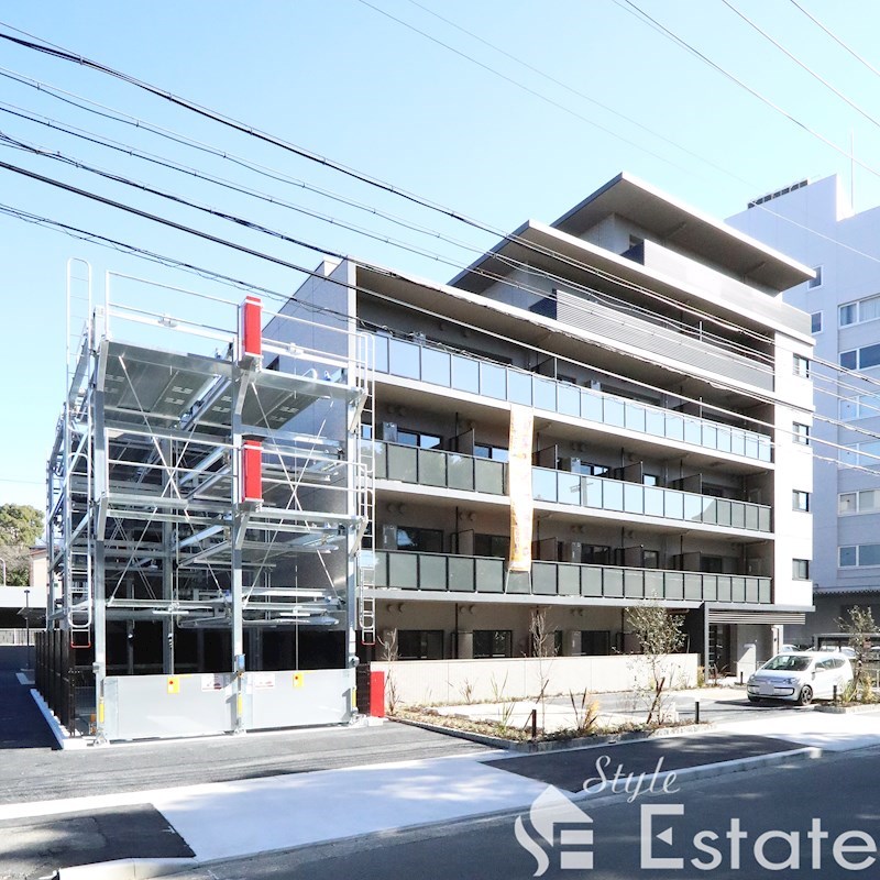 【名古屋市千種区千種のマンションの建物外観】