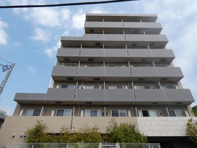 川崎市川崎区京町のマンションの建物外観